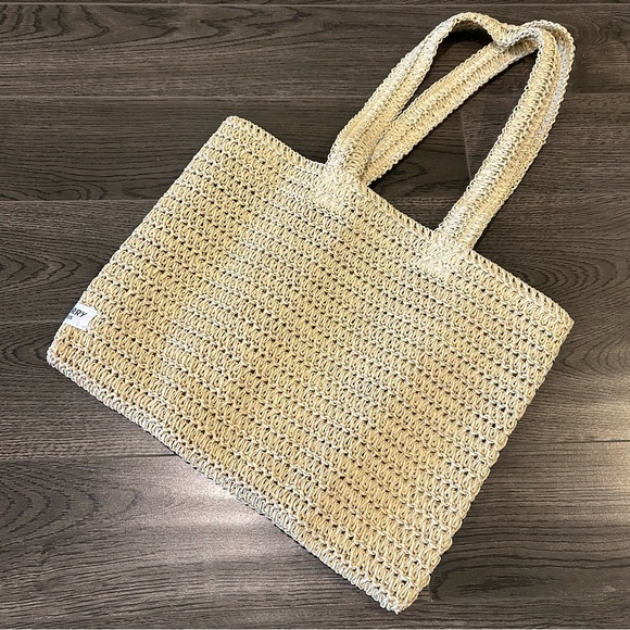 Burberry Perfume Gift Tote - Picture 4 of 10